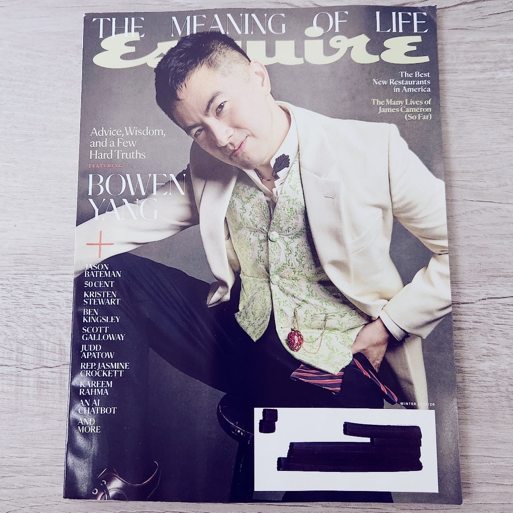 🍭7/$15 Esquire Magazine Winter 2025/2026 Bowen Yang